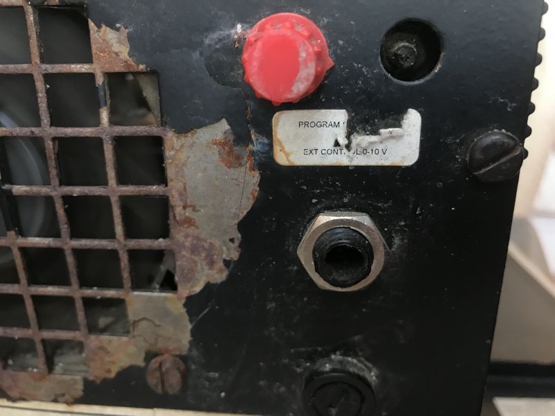 Disco lighting from the pre-DMX era – what lies inside the analogue Trix BrokenSwing 501?