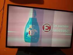 Samsung UE46EH5000 - Pionowy ciemniejszy pas na środku ekranu Samsung UE46EH5000 - Pionowy ciemniejszy pas na środku ekranu