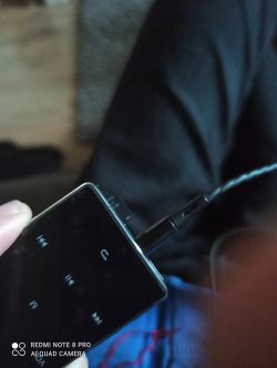 Karta TF niewidoczna w odtwarzaczu MP4 Ravo btX03 bez nacisku kciukiem