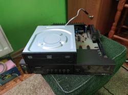 Płyta główna z napędem DVD-RW w wieży stereo Schneider DCS8070
