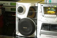 Voice Kraft VK 5500 amplifier and four-wire speakers from the Panasonic AK44 tow Voice Kraft VK 5500 amplifier and four-wire speakers from the Panasonic AK44 tow