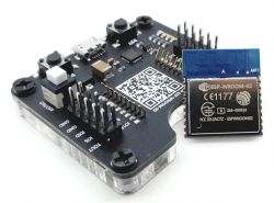 Mini-płyty testowe dla układów ESP8266 oraz ESP32