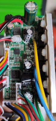 Hulajnoga Cavion Go City - Kolorystyka przewodów: GND, TX, RX, 15V, VBA, TEN