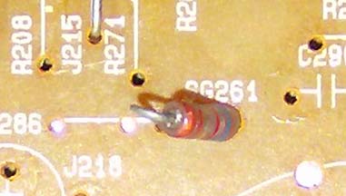 Identyfikacja nieznanego oznaczenia i elementu SMD na płytce PCB – zdjęcia w linku