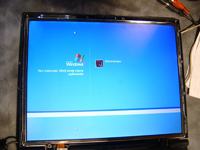 Laptop Latitude CPx - zgłupiał, wykrywa panel 800x600