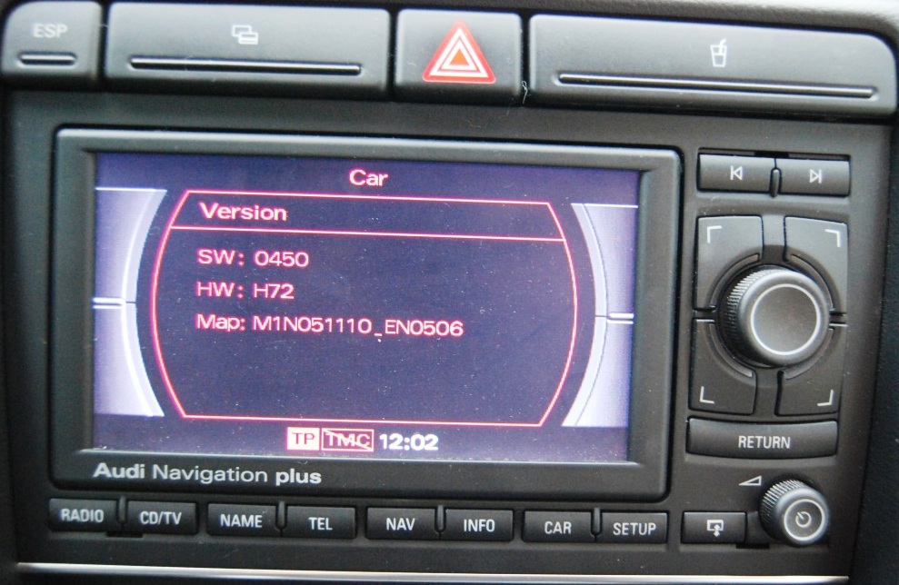 Audi Navigation Plus Radio z navigacją w Audi A4 B7 2006