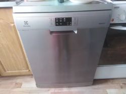 Electrolux ESF75511LX: Brak napięcia na grzałce, hydrostat i cewka tacho sprawdzone