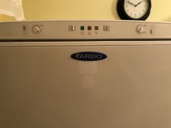 ARDO CO2412A-1 instrukcja - Górna listwa kontroli temperatury chłodziarki zamraż