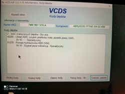 Zdjęcie ekranu z programu diagnostycznego VCDS z kodami błędów ABS.