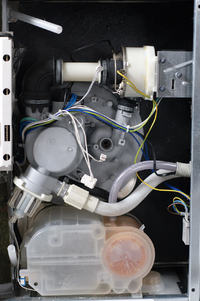 Zmywarka Whirlpool ADG4966M - błąd F6/Fb po przepłukaniu naczyń zimną wodą