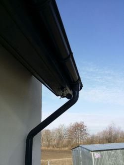 Jakie kamery i system monitoringu do domu z opcją chmury?