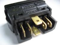 Jak zmienić biegunowość zasilania w aucie?