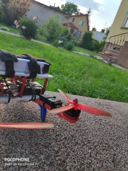 Wyścigowy dron z drukarki 3D :) Wyścigowy dron z drukarki 3D :)
