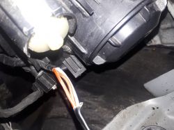 Jak wpiąć w wiązkę kierunkowskazu rezystor/opornik po zastosowaniu Dual Color?