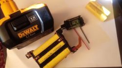 Dewalt DE9180 - Naprawa uszkodzonego złacza modułu BMS Dewalt DE9180 - Naprawa uszkodzonego złacza modułu BMS