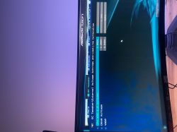 Ekran BIOS/UEFI ASRock z ustawieniami napięcia CPU i DRAM