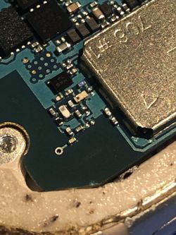 Galaxy A5 2017 - uszkodzenie podczas demontażu, poszukiwanie schematu