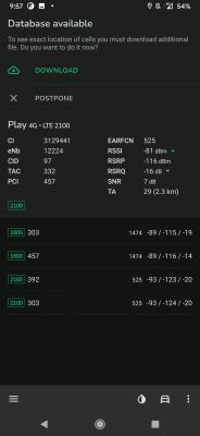 Zrzut ekranu z aplikacji monitorującej sieć komórkową Play 4G LTE, przedstawiający szczegółowe parametry sygnału.