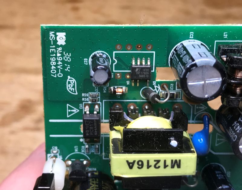 Interior of the Comsat TE 1050 HD tuner, firmware ripping, Flash memory partition format