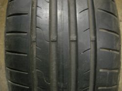 Nadmierne zużycie opon letnich - Spore uszkodzenia na barku opony, odrywanie się