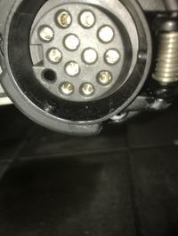 Seat Leon 5F - Komunikat o kierunkowskazach przyczepy po montażu haka