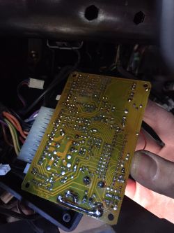 Jak rozpoznać model alarmu samochodowego z Honda CR-V 2002?