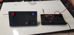 Stacja dysków do 8 bitowego Atari, klon XF551 Stacja dysków do 8 bitowego Atari, klon XF551