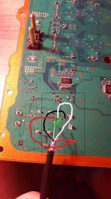 PS3 FAT - Jak naprawić uszkodzony port USB bez profesjonalnego lutowania?