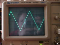 Generator funkcji + cyfrowy miernik częstotliwości by Nowakus.