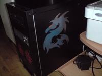 podświetlenie boku obudowy mleczną plexą.