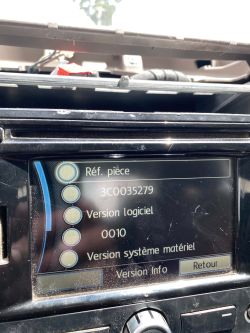 VW Amarok RNS 315 3C0035279 Bluetooth hangs on Start Phone after restart