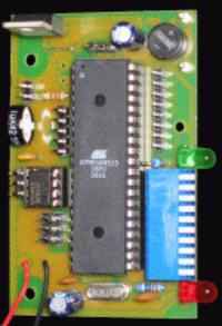 8-kanałowy sterownik oświetlenia DMX (dimmer pack) 8-kanałowy sterownik oświetlenia DMX (dimmer pack)