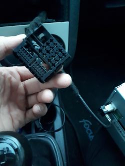 Jaką przejściówkę kupić do radia 1DIN w Opel Corsa D?