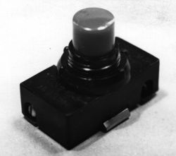 Trochę historii - rodzaje gniazdek elektrycznych w różnych dekadach