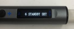 Wyświetlacz OLED na przenośnej lutownicy pokazujący menu 6 STANDBY SET