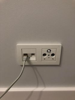 Internet w mieszkaniu UPC - brak internetu w gniazdach ethernet w pokojach, internet jest tylko w 1