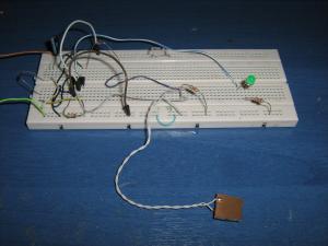 Pojemnościowy przełącznik dotykowy PIC