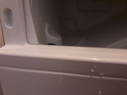 Beko WMY81243PLPTLMB1 - The washing machine pours water through the drawer / tra