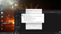 Zrzut ekranu z otwartym oknem Rufusa i oknem Windows User Experience z ustawieniami instalacyjnymi.