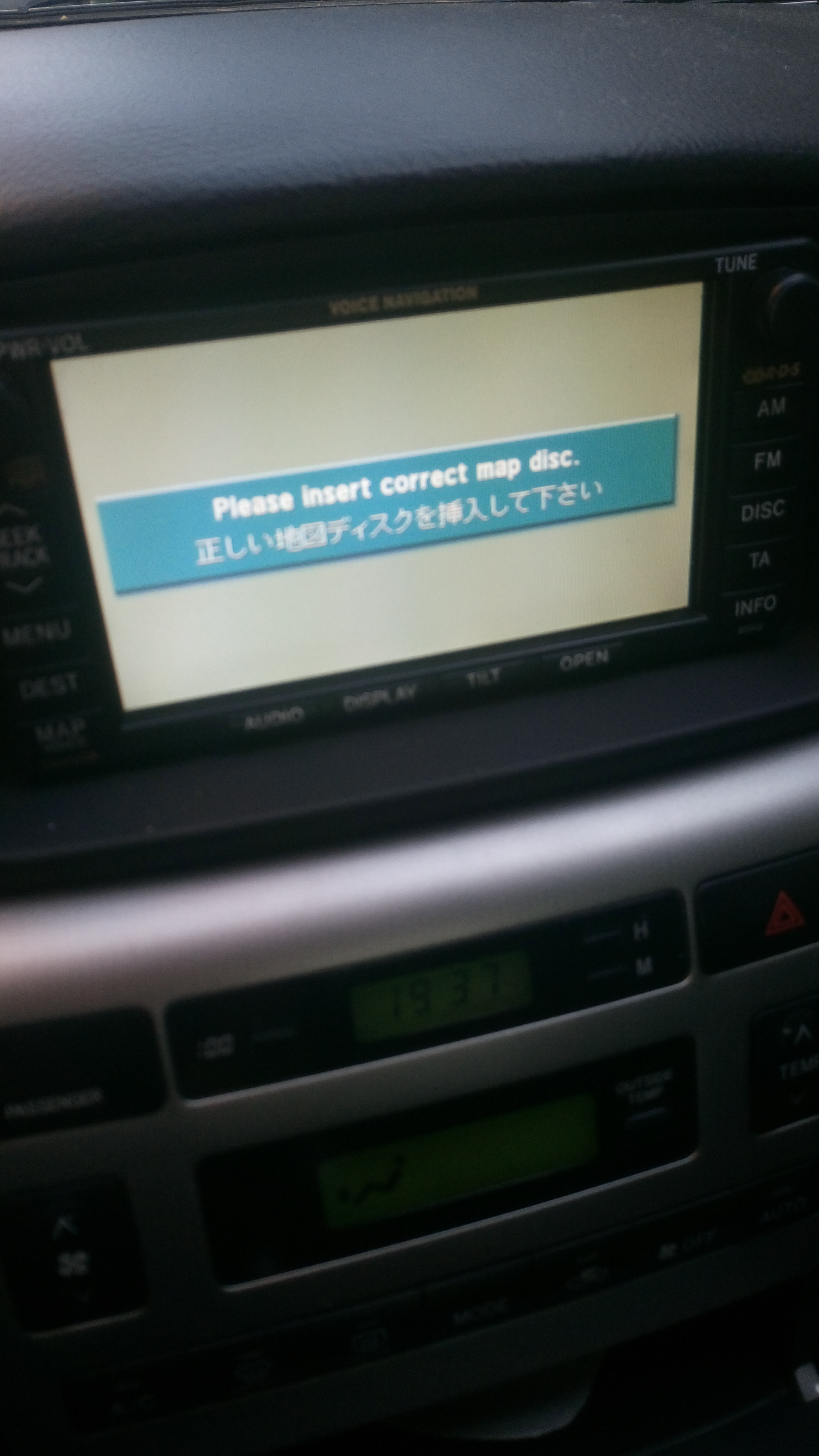 Rozwiązano] Toyota Radio B9003 2004 Nie Działa Po Rozladowaniu Akumulatora