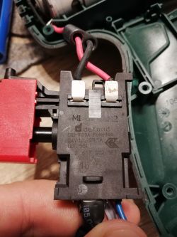 Wkrętarka Bosch PDR 18 LI cyka i nie startuje - co robić?