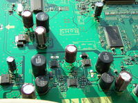 Eizo FlexScan S2431W - czy wymiana kondensatorów rozwiąże problem z matrycą?