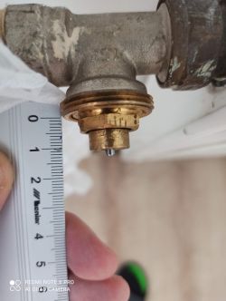 Uszkodzona głowica termostatu: Zawór niestandardowy M30x1.2-1.3 - jak dobrać pasującą głowicę?