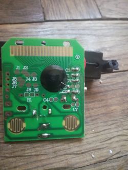 Jak przylutować przewody biały i czarny do licznika rowerka stacjonarnego?