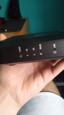 Modem Cisco EPC3008 - diody się zapalają i od razu gasną