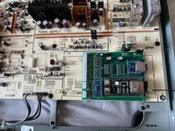 Modification of the SAT Tuner Sony DAR1000ES Motherboard of the SAT tuner Sony DAR1000ES with an installed additional module.