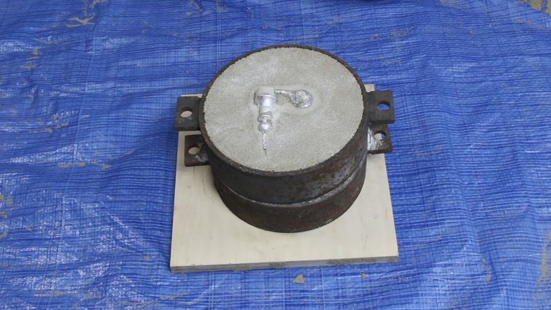 Pionek szachowy odlany z aluminium Pionek szachowy odlany z aluminium