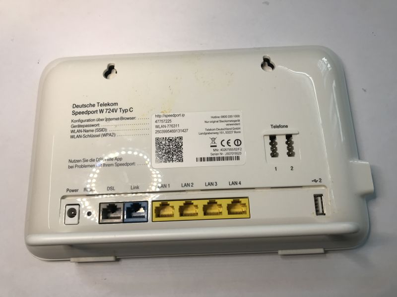 Wnętrze routera ADSL Wi-Fi Telekom Speedport W724V 2013