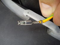 Złączki w gnieździe przekaźnika wentylatora w Peugeot 206, 1.4B, klima, 2001r.