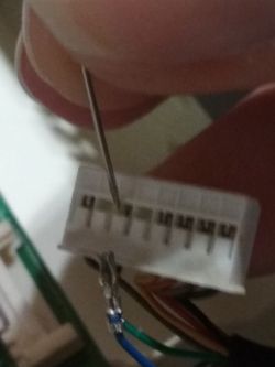 TV Samsung LE32A330J1N samoczynnie wyłącza się i włącza - naprawa